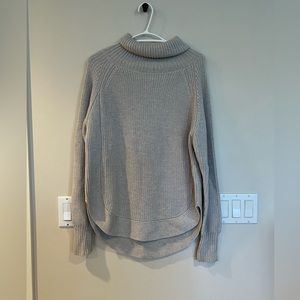 Wilfred Free turtleneck Sweater
